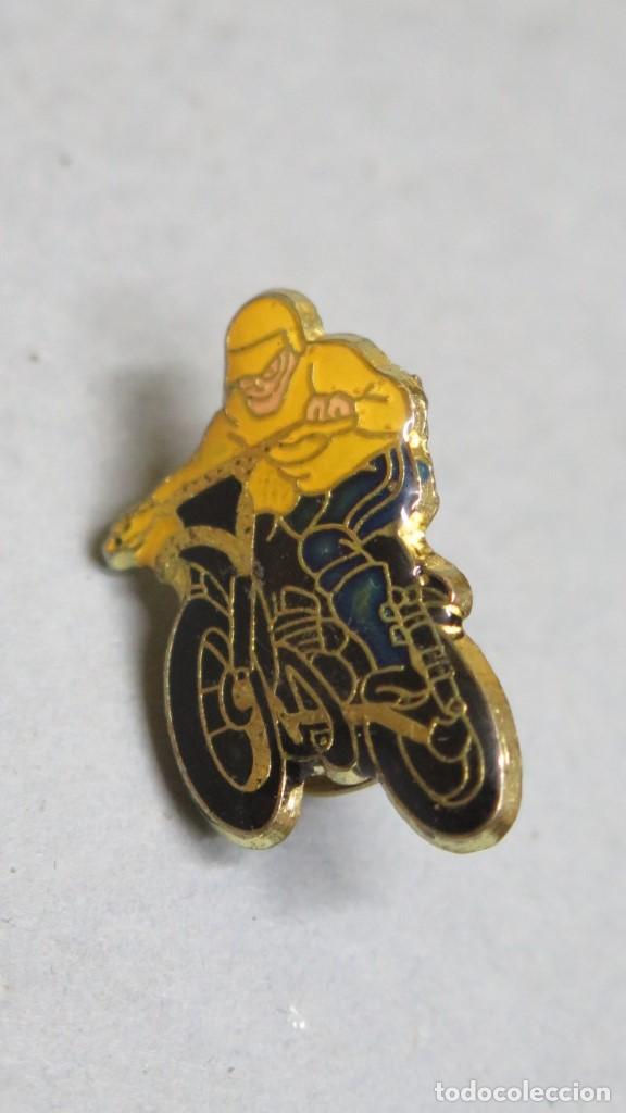 Pins de colecci&oacute;n: PIN MOTORISTA - Foto 1