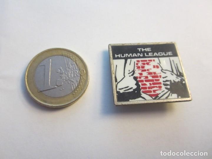 Pins de cole&ccedil;&atilde;o: PIN MADE IN ENGLAND ROCK, PUNK , HARDCORE THE HUMAN LEAGUE