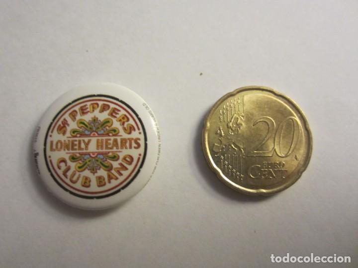 Pins de cole&ccedil;&atilde;o: ANTIGUA CHAPA THE BEATLES
