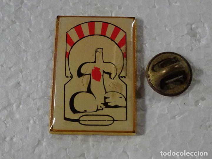 Sammlung von Pins: PIN DE MEDICINAS MEDICAMENTOS SANIDAD. CONGRESO DE CARDIOLOG&Iacute;A CORDOBA