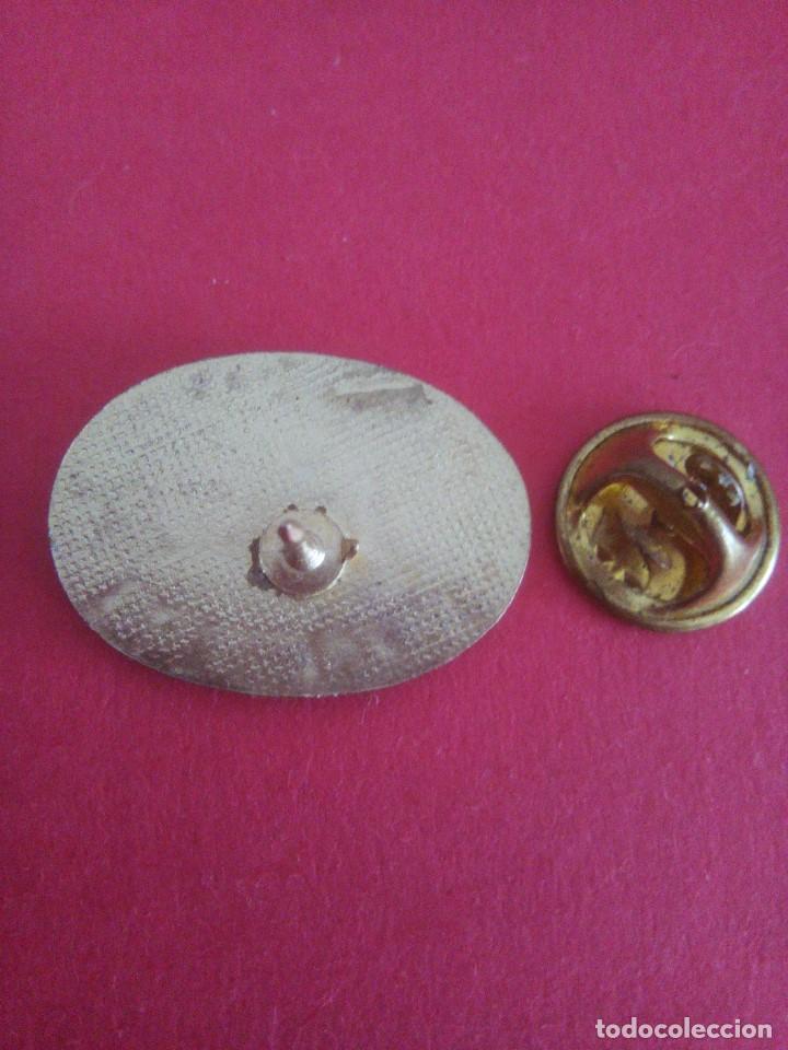 Pins de colecci&oacute;n: Pin - La copa - Danone - Foto 2