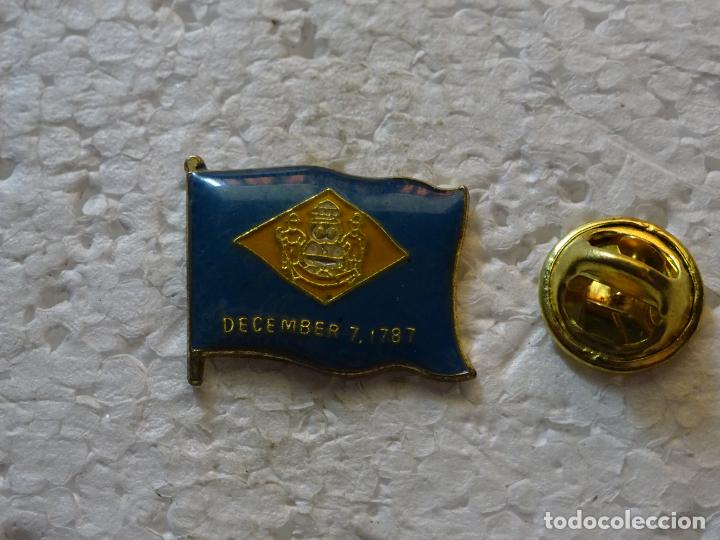 Pins e Spille di collezione: PIN DE TURISMO BANDERAS. BANDERA DEL ESTADO DE DELAWARE. ESTADOS UNIDOS