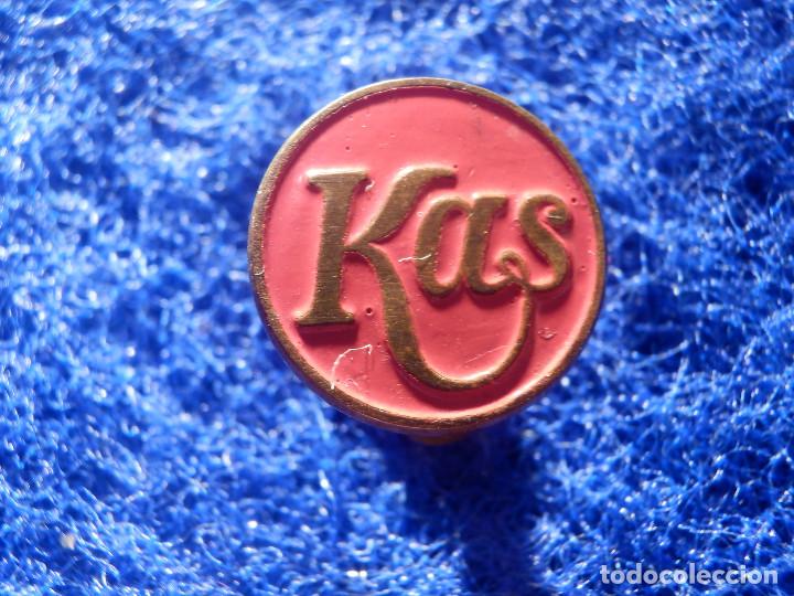 Pins de colecci&oacute;n: Insignia de Ojal - Kas - Roja - Foto 1