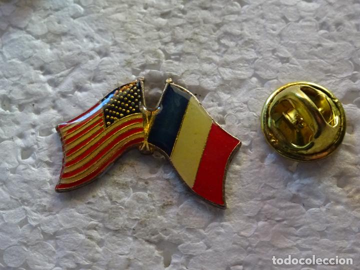 Pins de colecci&oacute;n: PIN DE TURISMO BANDERAS. BANDERA DE ESTADOS UNIDOS Y FRANCIA