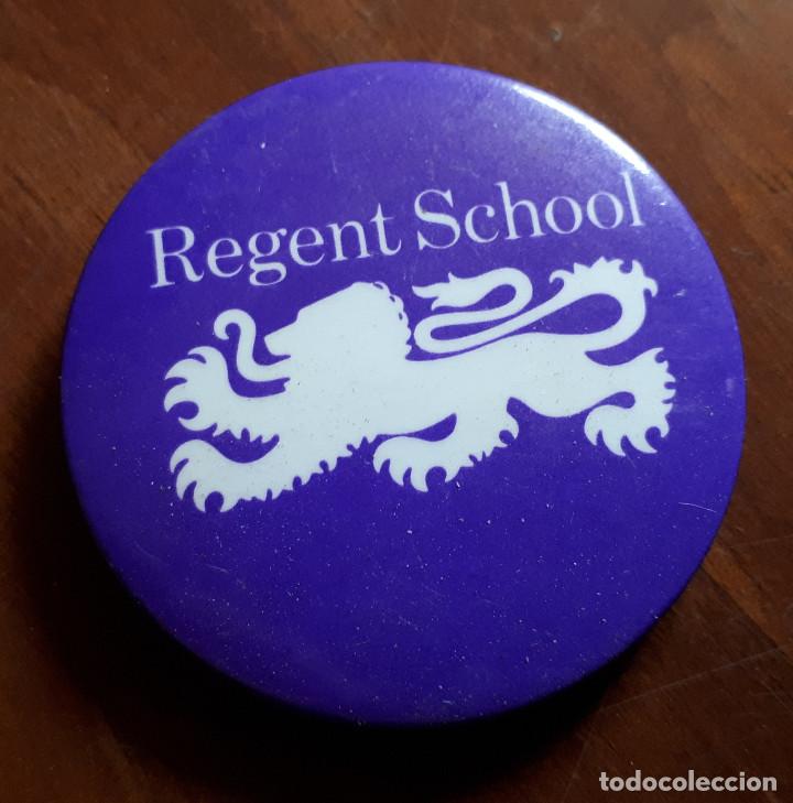 Pins de colecci&oacute;n: Chapa de aguja Regent school, 4,2 cm