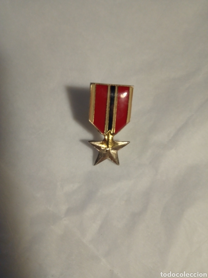 Pins de colecci&oacute;n: 12 pins comprados en EEUU - Foto 3