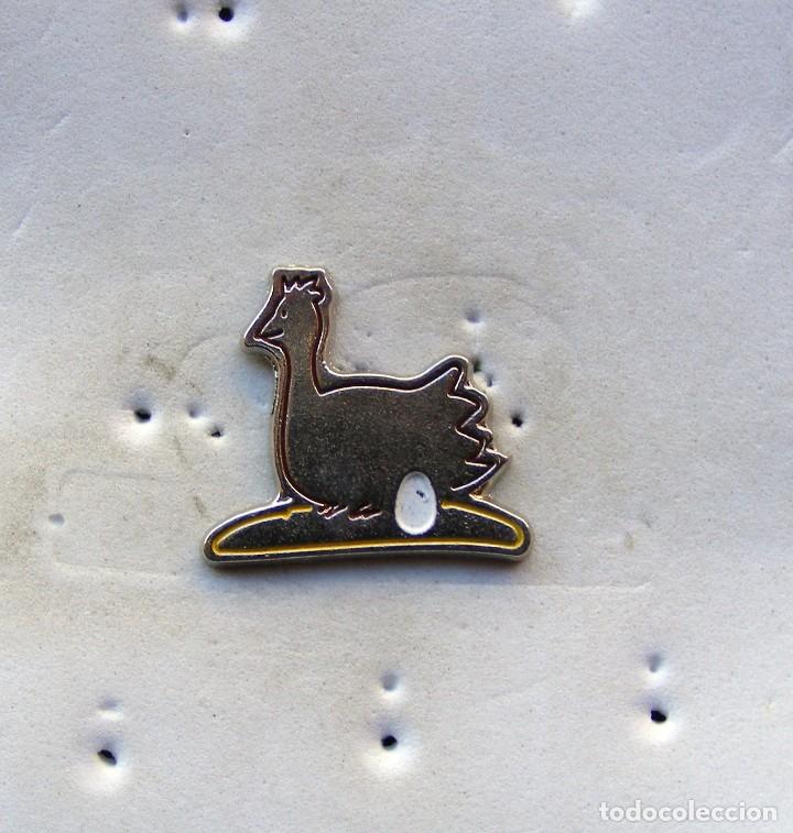 Pins de colecci&oacute;n: PIN DEL PER&Iacute;ODIC&Oacute; EL PA&Iacute;S