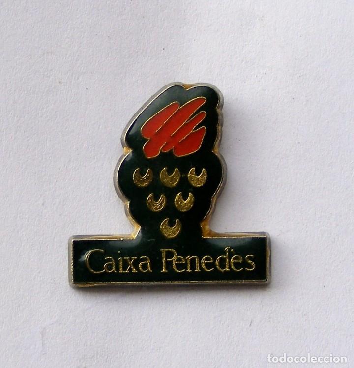 Pins de colecci&oacute;n: PIN CAIXA PENEDES