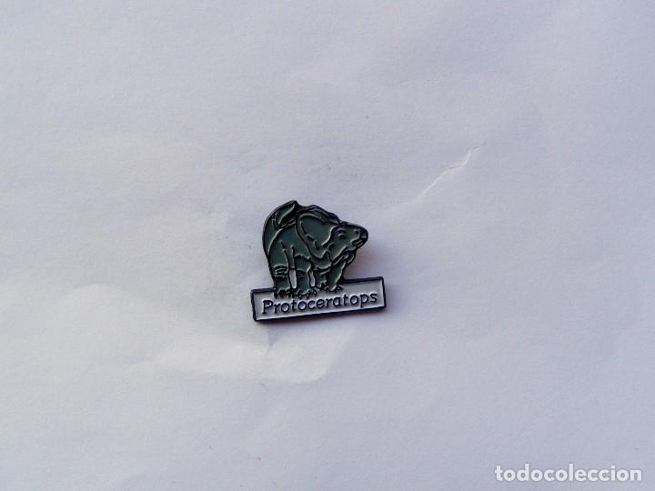 Pins de colecci&oacute;n: PIN PROTOCERATOPS - Foto 1