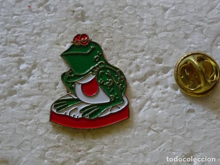 Pins e Spille di collezione: PIN INFANTIL DIBUJOS ANIMADOS. RANA SAPO