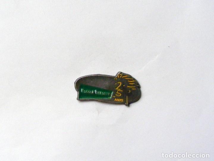 Pins de colecci&oacute;n: PIN ESCOLA LLEBETX