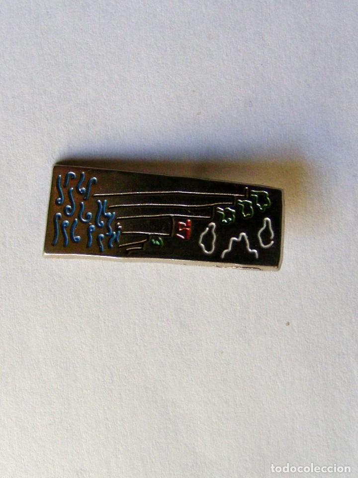 Pins de colecci&oacute;n: PIN EL PAIS