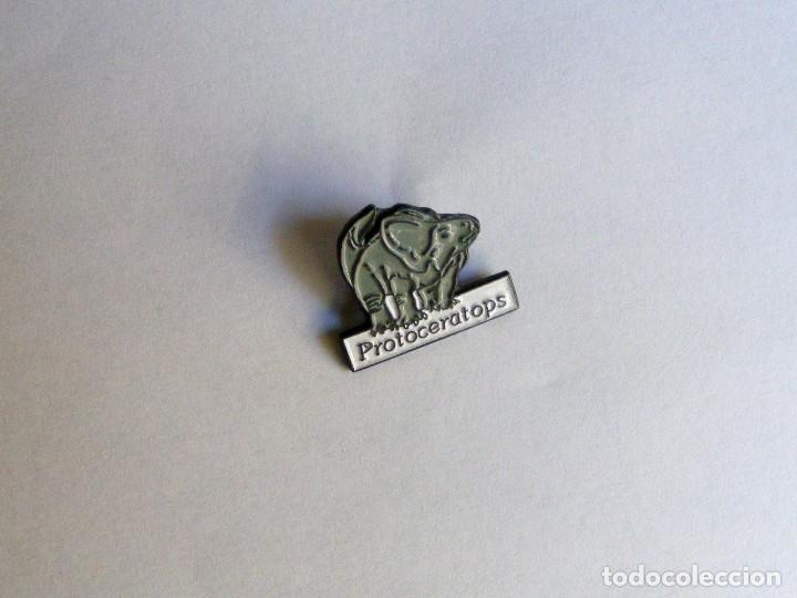 Pins de colecci&oacute;n: PIN PROTOCERATOPS - Foto 1