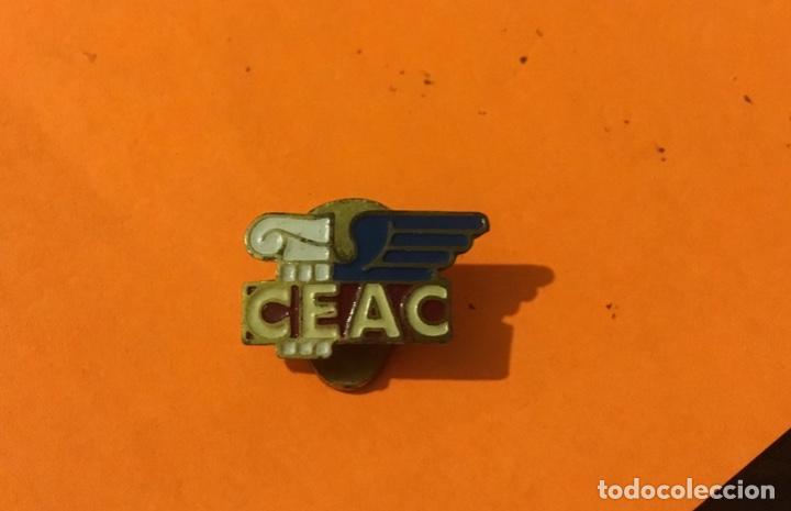 Pins de colecci&oacute;n: Antiguo pin insignia ceac - Foto 1