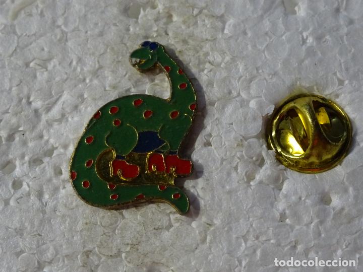 Pins de colecci&oacute;n: PIN DE DINOSAURIOS. SIMP&Aacute;TICO DINOSAURIO - Foto 1