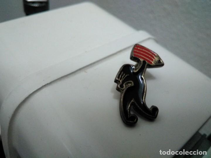 Pins de colecci&oacute;n: Pin Sindicato STE ense&ntilde;anza de Catalu&ntilde;a