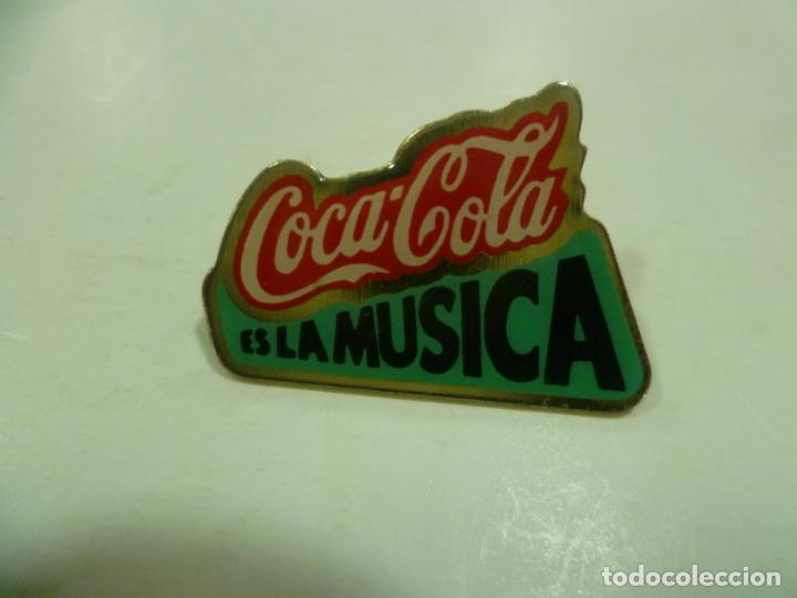 Pins de colecci&oacute;n: Pin Coca cola es la m&uacute;sica-NUEVO