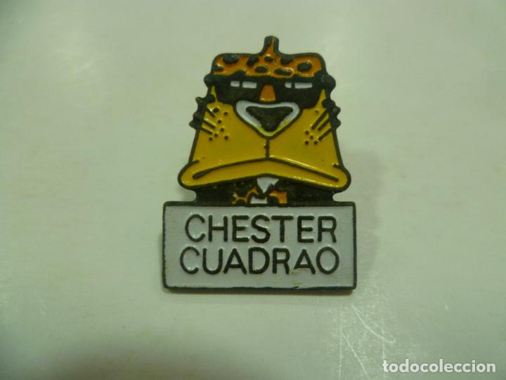 Pins de colecci&oacute;n: Pin Chester Cuadrao-NUEVO
