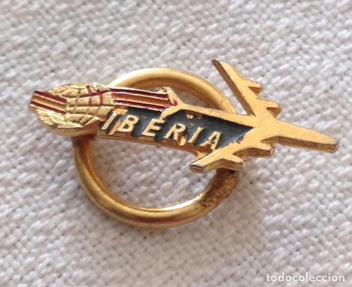 Pins de colecci&oacute;n: INSIGNIA DE OJAL IBERIA. - Foto 1