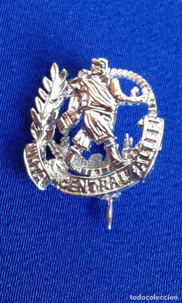 Pins de colecci&oacute;n: INSIGNIA JUNTA CENTRAL FALLERA DE VALENCIA - Foto 2