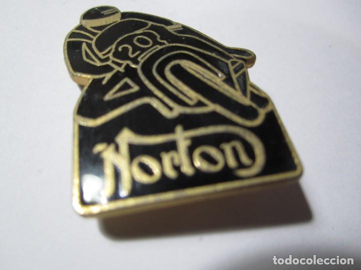 Pins de colecci&oacute;n: pin insignia norton - Foto 2