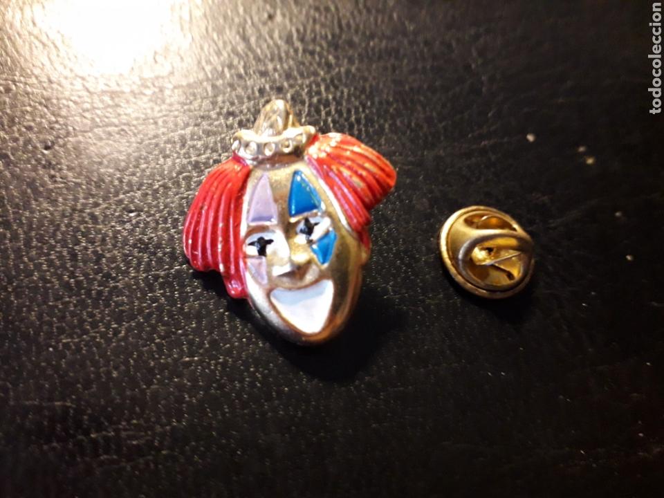 Pins de colecci&oacute;n: PIN M&Aacute;SCARA DE PAYASO. - Foto 1