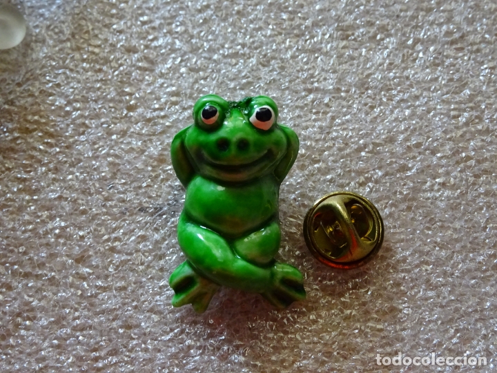 Pin's de collection: PIN DE ANIMALES. RANA RANITA SAPO GRAN RELIEVE