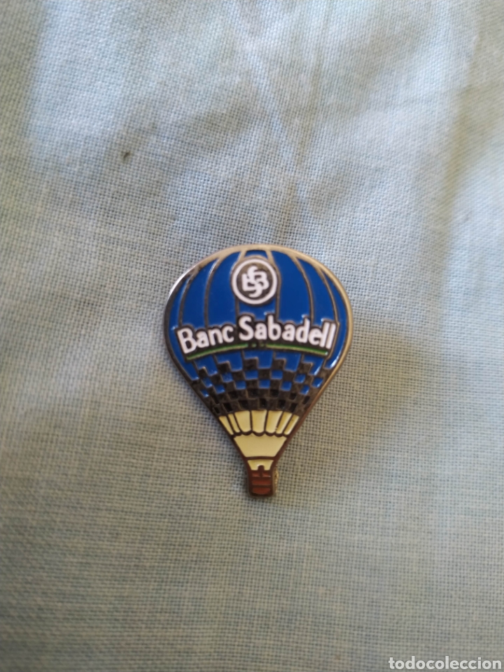 Pins de colecci&oacute;n: Pin globo Banc de Sabadell - Foto 1