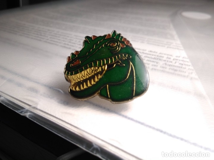 Pins de colecci&oacute;n: Pin cabeza drag&oacute;n