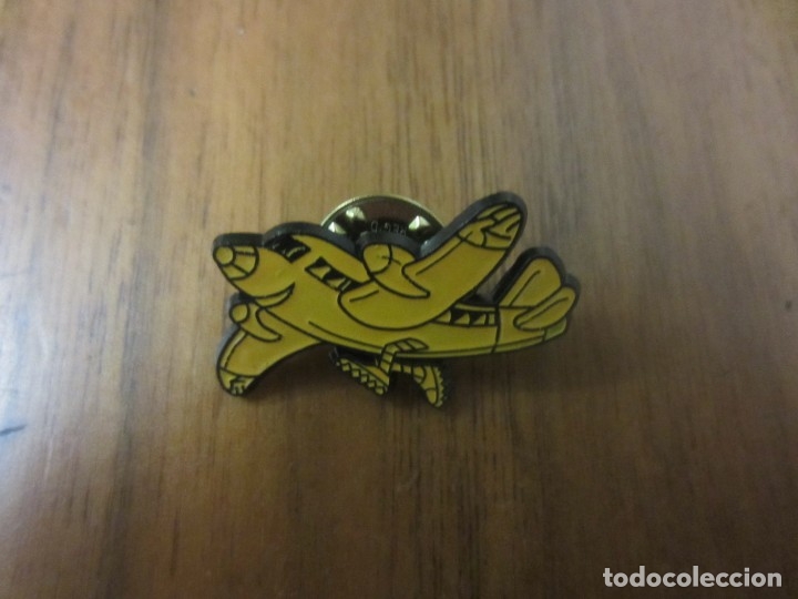 Pins de colecci&oacute;n: PINS AVION COLOR AMARILLO VER FOTO
