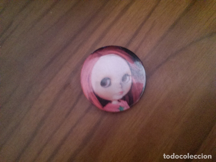 Collection pins: CHAPA. BLYTHE PELIRROJA. 31 CM. PARTE DE ATR&Aacute;S MET&Aacute;TICA. SIN USO. BUEN ESTADO. DIFICIL