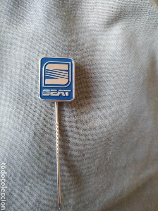 Pins de colecci&oacute;n: Pin tipo insignia Seat coches Edicion limitada 25/91