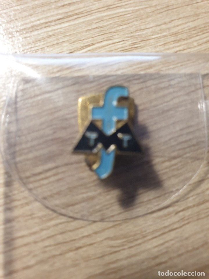 Pins de colecci&oacute;n: INSIGNIA - FERIA TECNICA NACIONAL DE MAQUINARIA TEXTIL