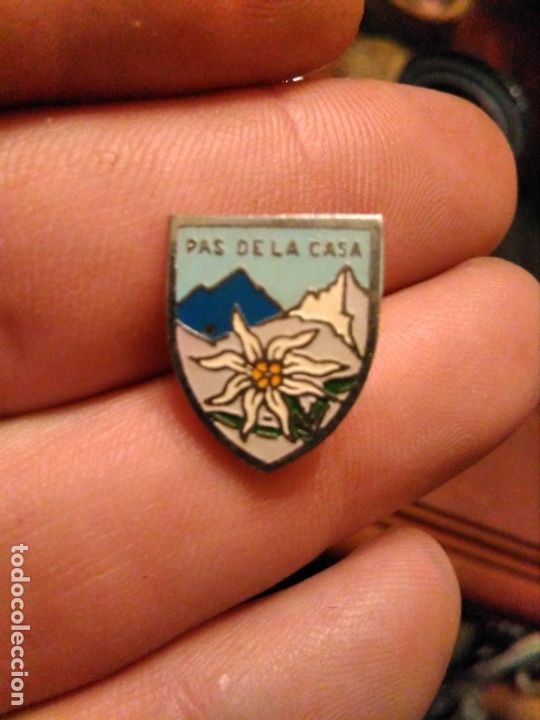 Pins de colecci&oacute;n: INSIGNIA ESTACI&Oacute;N ESQU&Iacute; SKY PAS DE LA CASA
