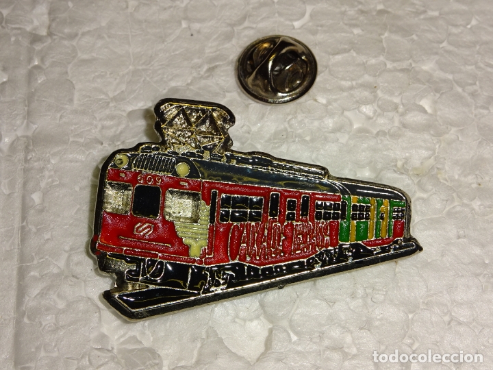 Pins de colecci&oacute;n: PIN DE TRENES FERROCARRILES. TREN LOCOMOTORA ESPA&Ntilde;A. RENFE REGIONAL CAIXA DE TERRASA
