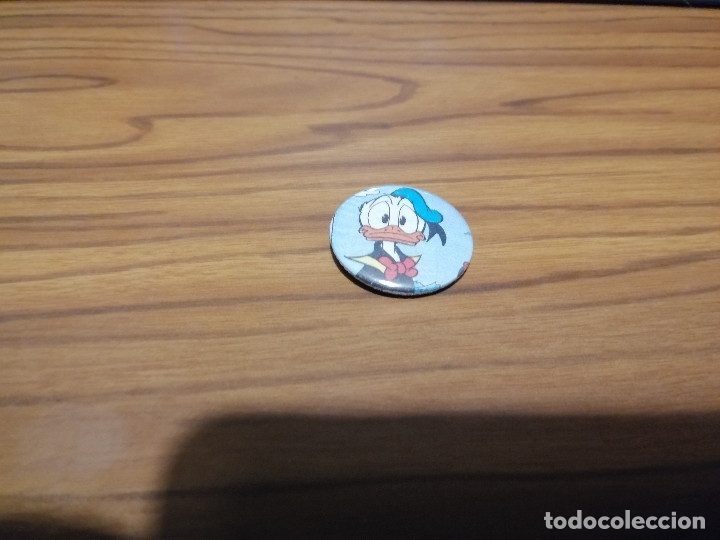 Sammlung von Pins: PATO DONALD. COMIC. CHAPA. 31 CM. POR DETR&Aacute;S MET&Aacute;LICA. BUEN ESTADO. DIFICIL