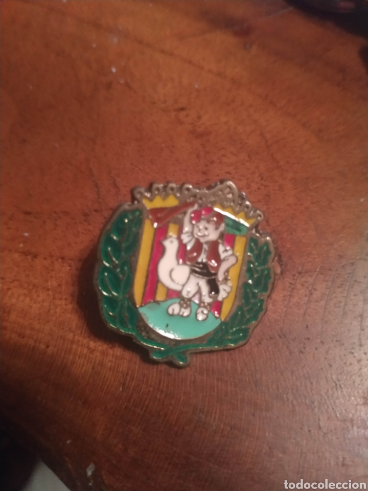 Pin's de collection: Pin trabucaires Santa Coloma Gramanet cultura folclore catalunya