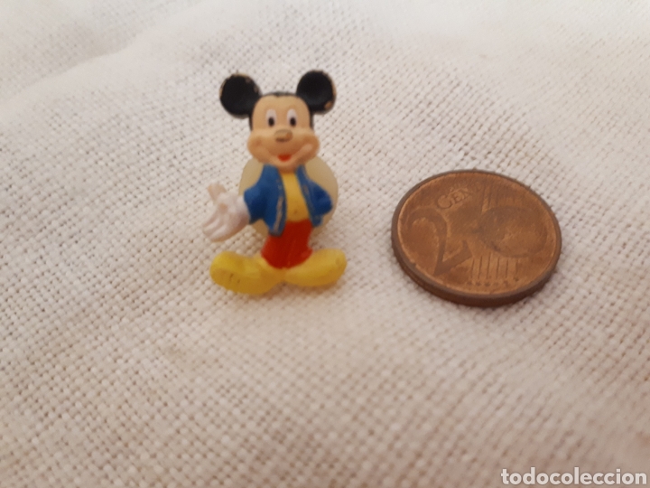 Pin's de collection: Antiguo pin Mickey Mouse pl&aacute;stico