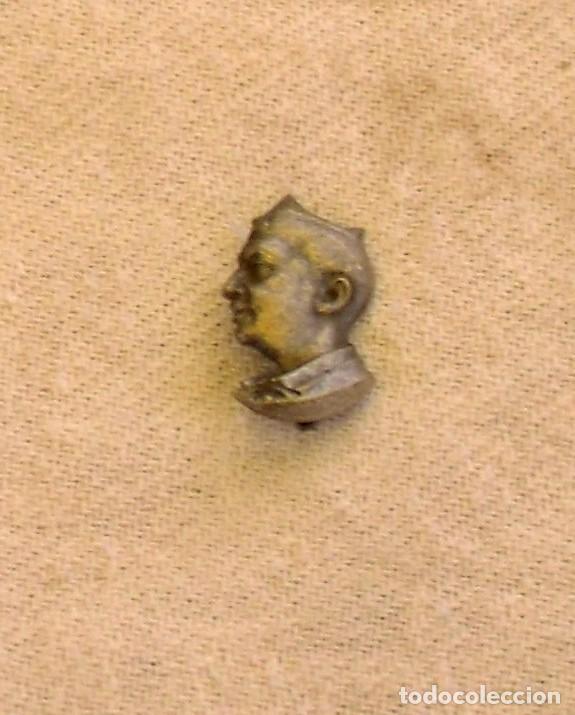 Pins de colecci&oacute;n: pin de franco original de la &eacute;poca - Foto 1