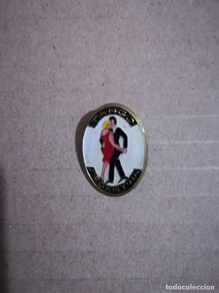 Pins de colecci&oacute;n: PIN TANGO ARGENTINA RARO - Foto 1