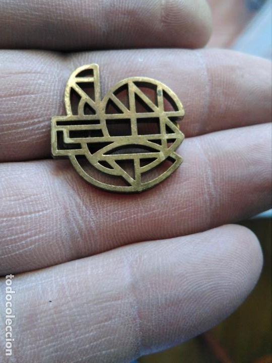 Pins de colecci&oacute;n: INSIGNIA CALADA PARA IDENTIFICAR