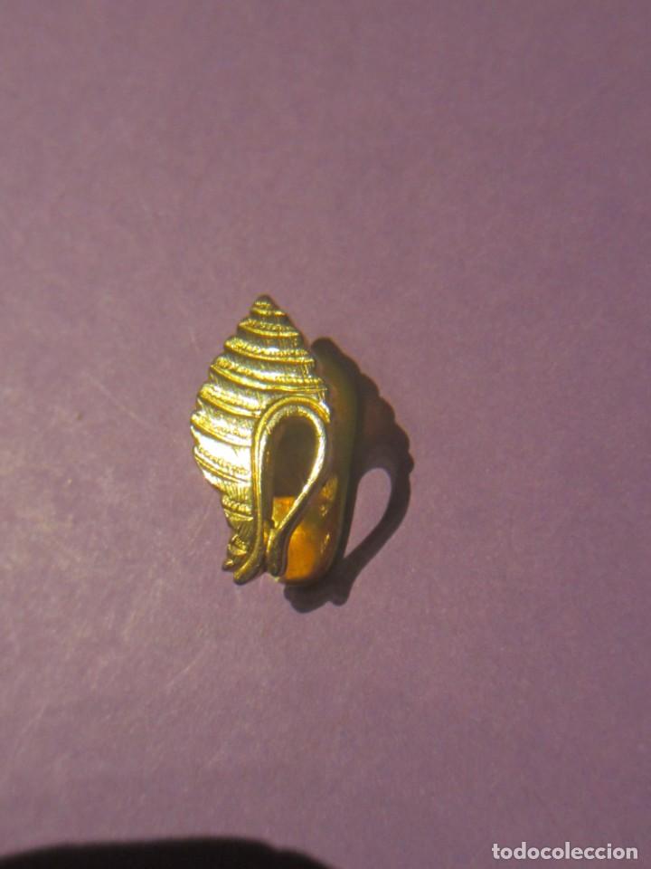 Pins de colecci&oacute;n: pin de ojal. - Foto 2