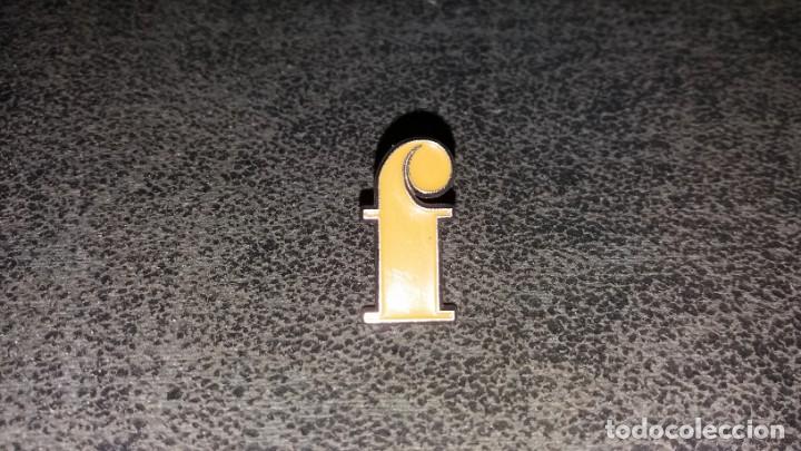 Pins de colecci&oacute;n: Pins letra F Facebook ? - Foto 1