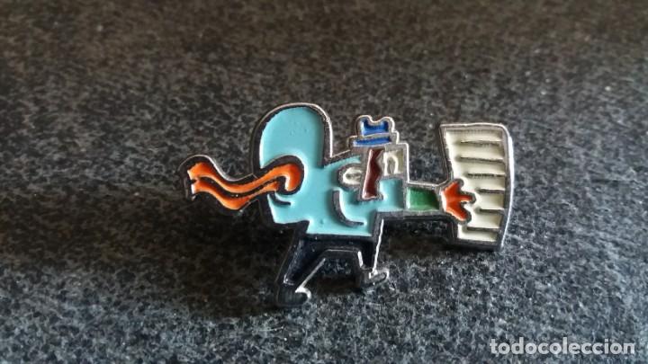 Pins de colecci&oacute;n: Pins CIRCULO DE LECTORES - Foto 1