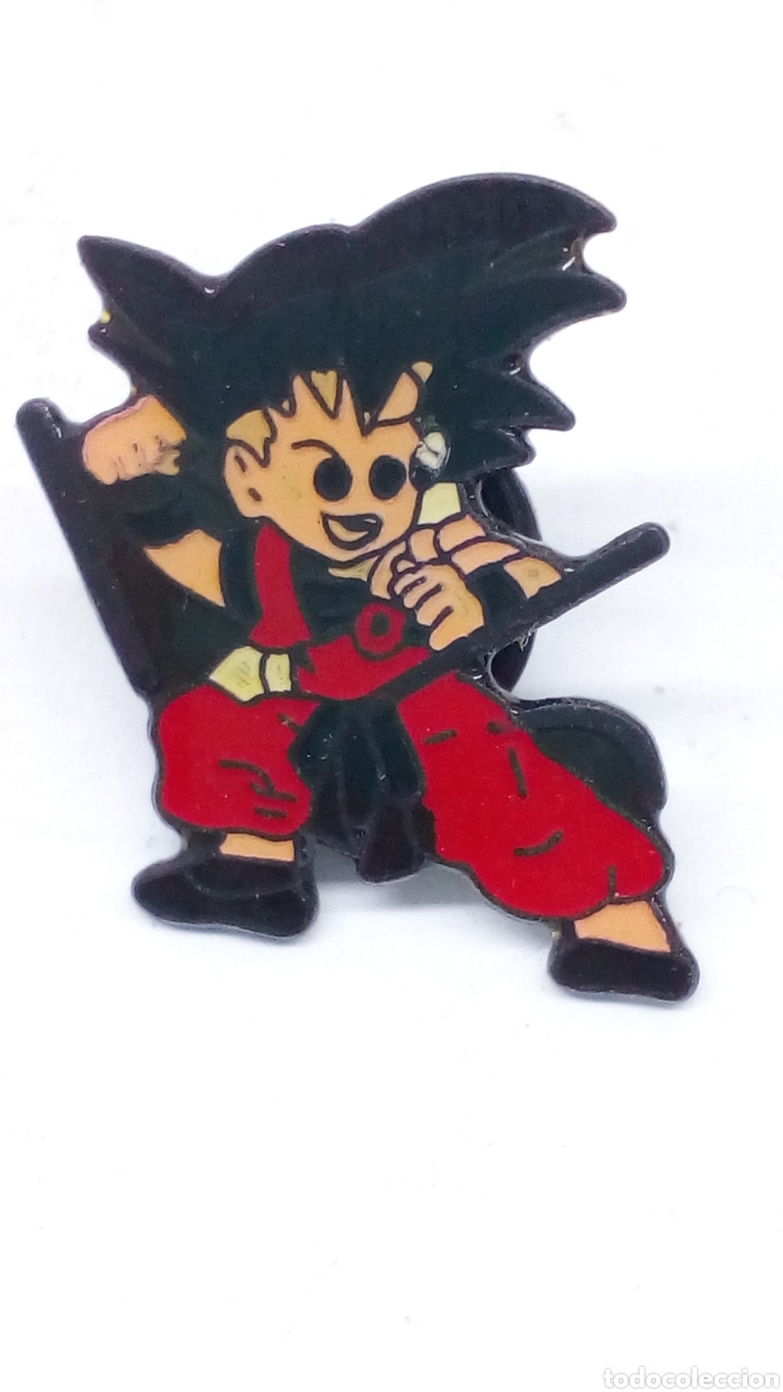 Pins de colecci&oacute;n: Pin con esmalte de dibujos animados Goku