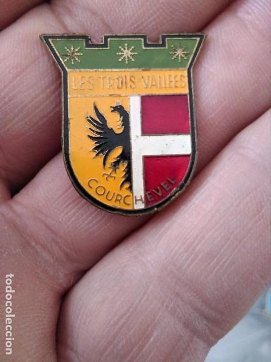 Pins de colecci&oacute;n: IINSIGNIA ESQUI LES TROIS VALLES COURCHEVEL SKY