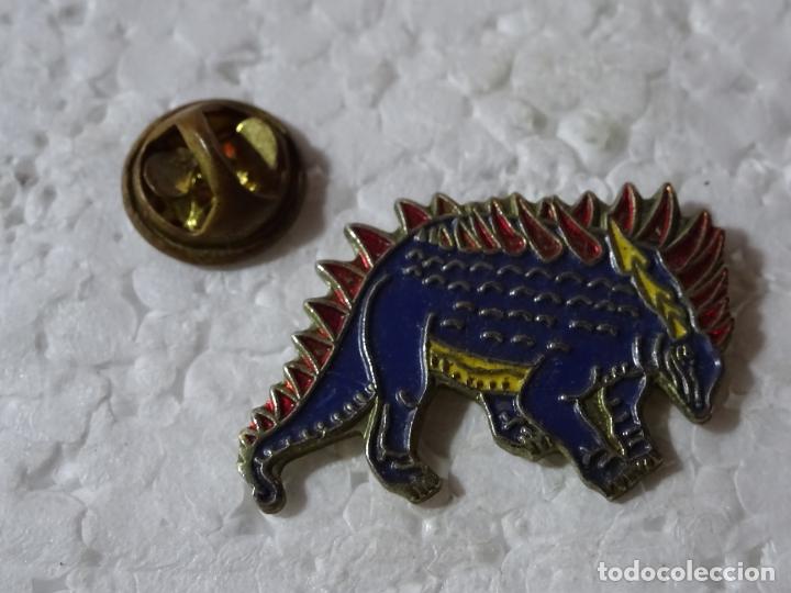 Pins de colecci&oacute;n: PIN DE ANIMALES. DINOSAURIOS. - Foto 1