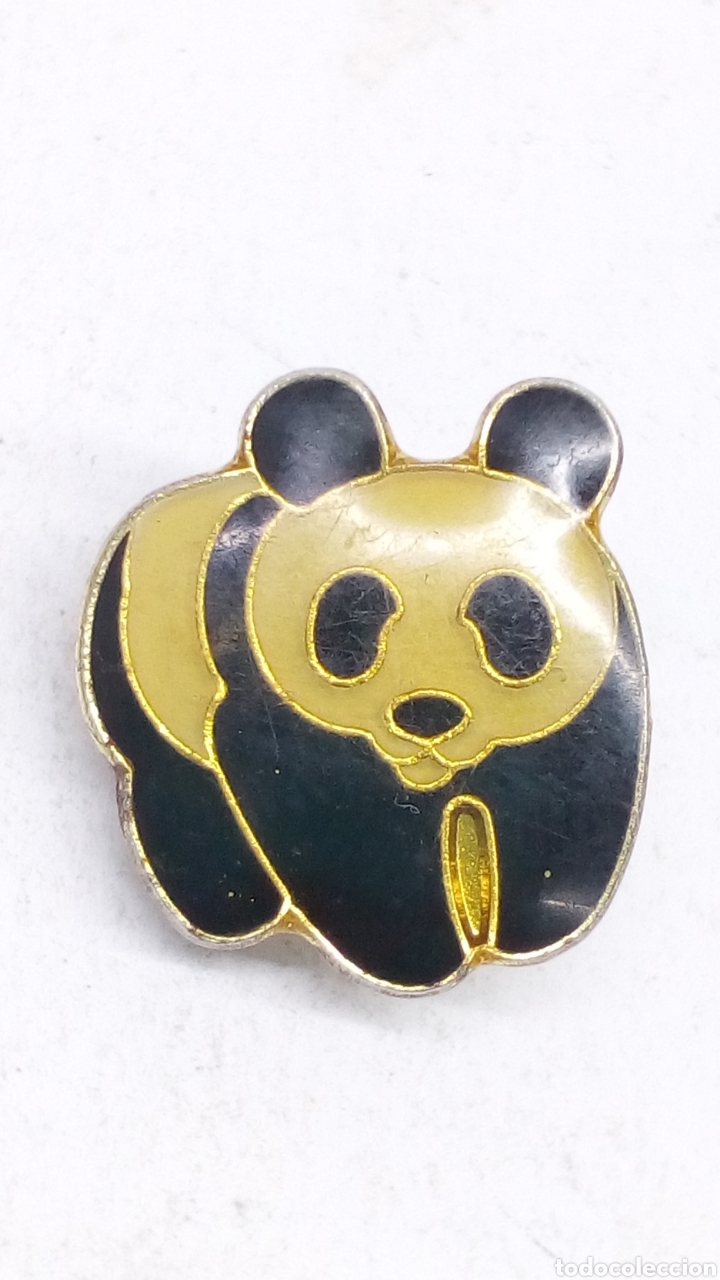 Pin esmaltado