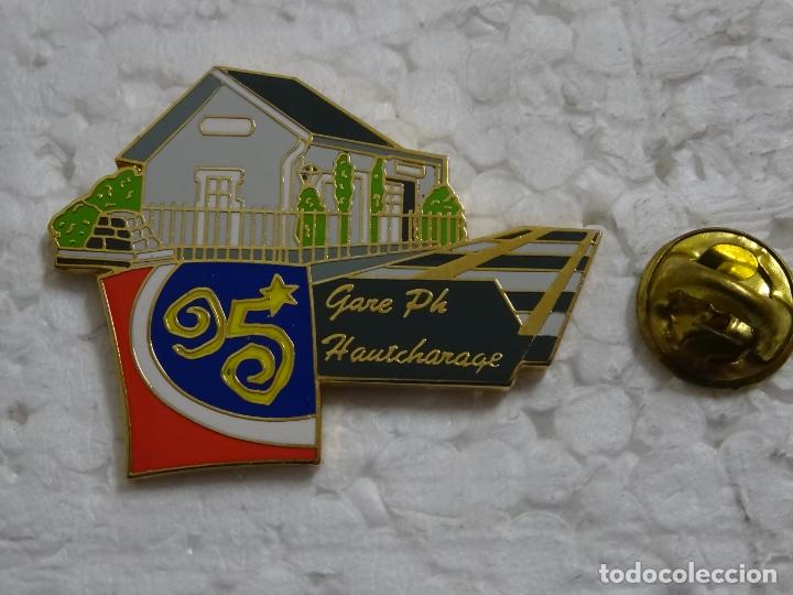 Pins e Spille di collezione: PIN DE TRENES FERROCARRILES. LUXEMBURGO. ESTACI&Oacute;N DE FERROCARRILES CFL GARE HAUTCHARAGE