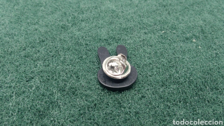 Pins de colecci&oacute;n: PIN CARA SILUETA CONEJO - Foto 2